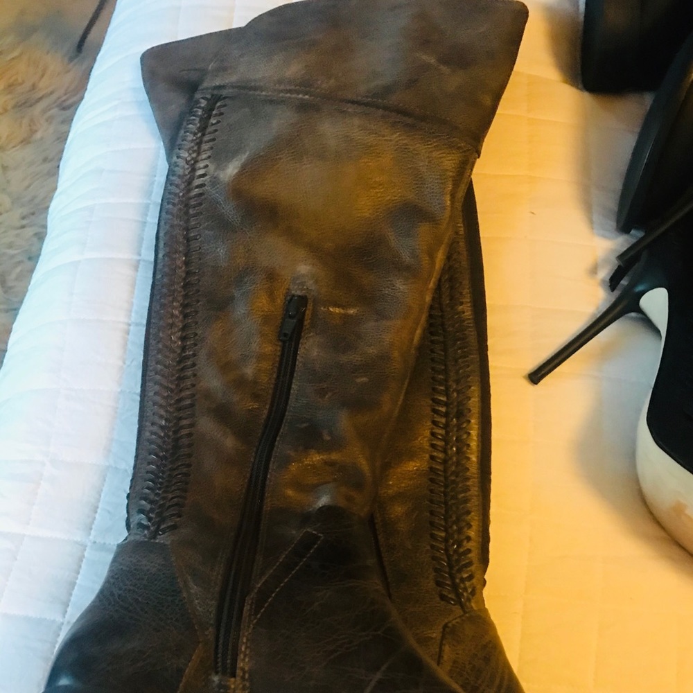 Boots - Picture 3 of 3